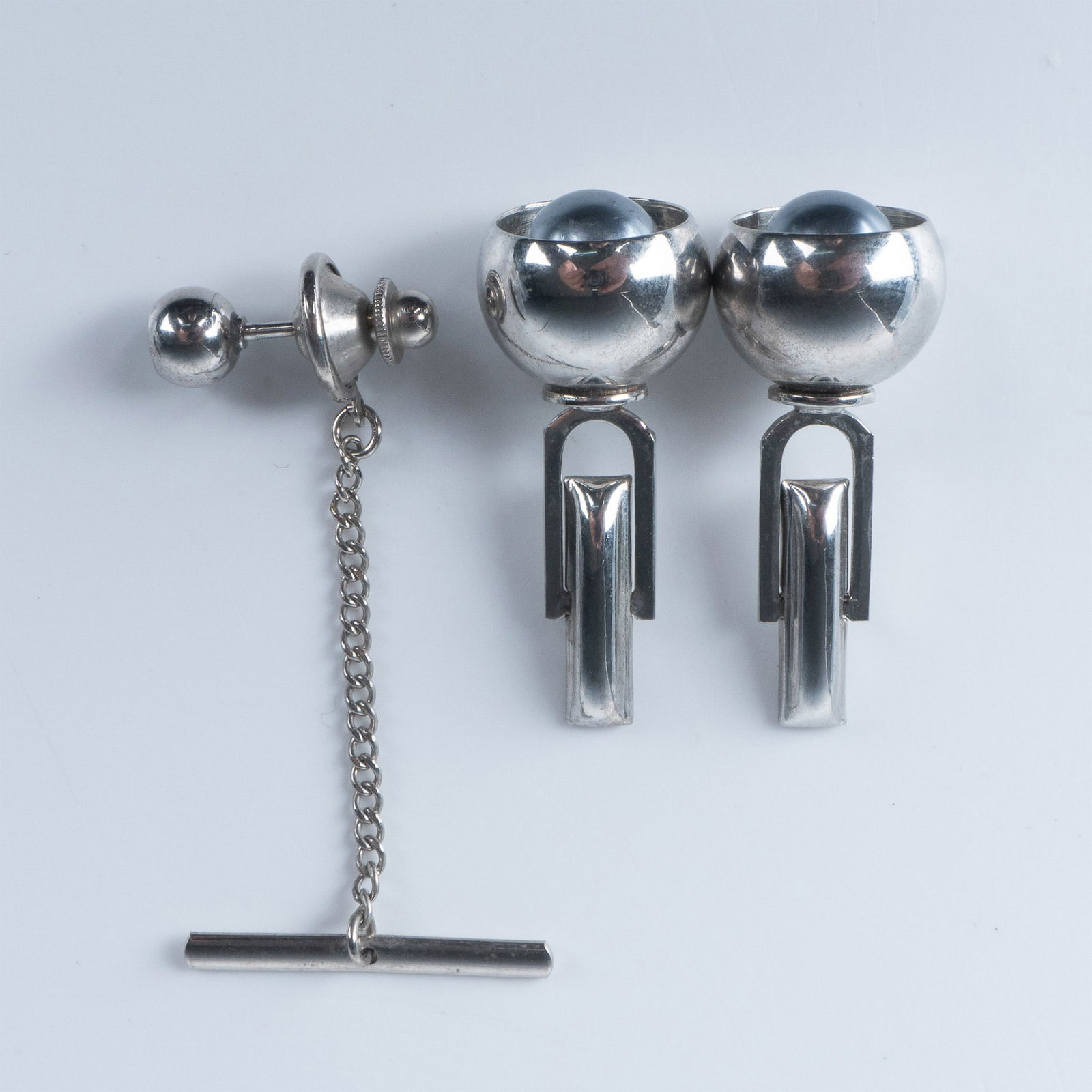 Modernist Silver Metal Faux Pearl Cufflinks and Tie Tack Set (1 of 2)