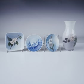 4pc Royal Copenhagen Floral Vase and Trays