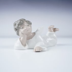 Lladro Porcelain Figurine, Angel Reclining 1004541