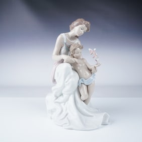 Lladro Porcelain Figurine, Where Love Begins 1007649