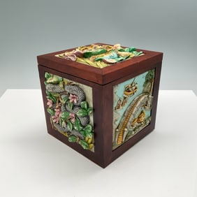 Harmony Kingdom Picturesque Byron?s Secret Garden Wooden Box