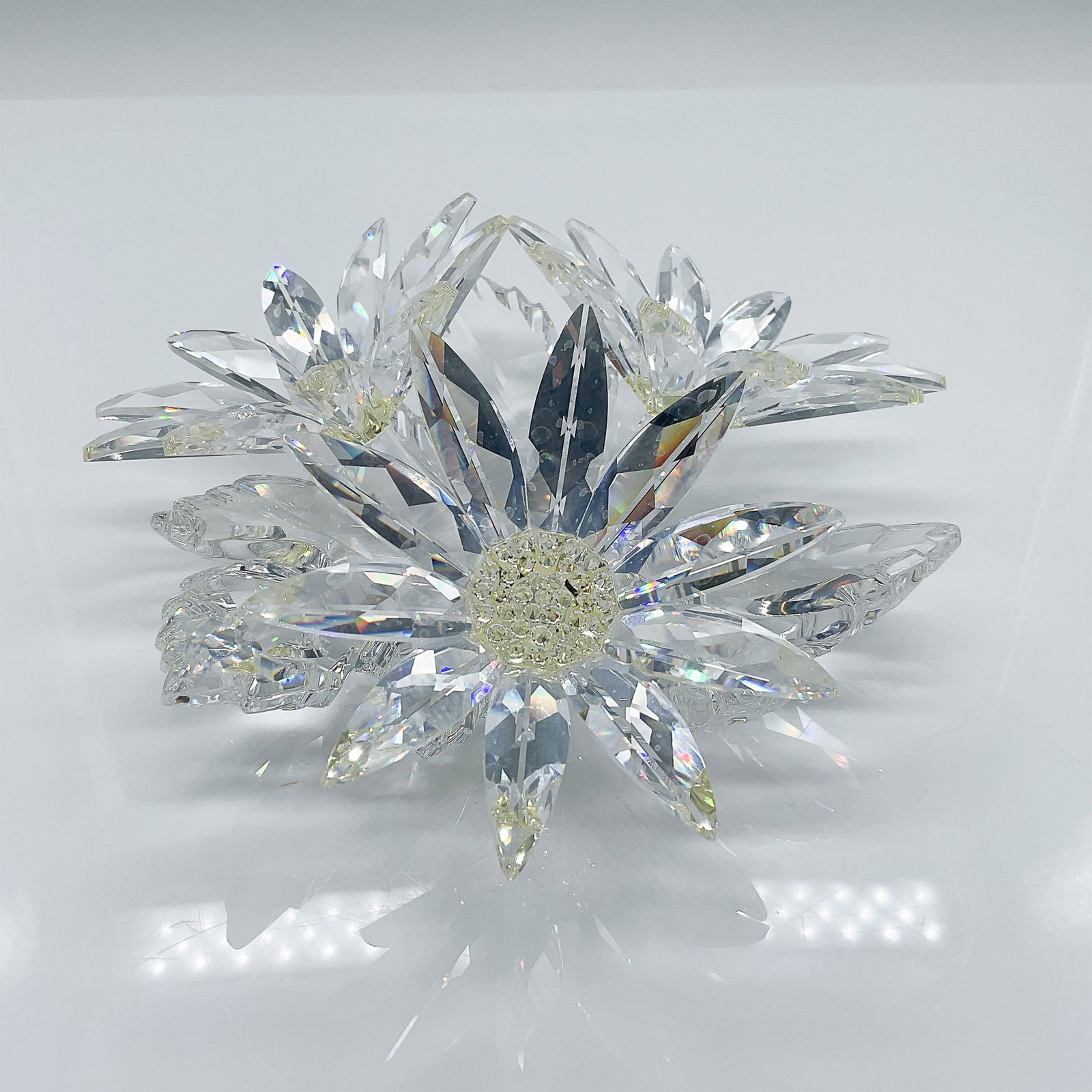 Swarovski Crystal Figurine, Maxi Flower with Original Box (1 of 5)