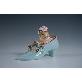 Royal Albert Figurine, The Old Woman Who Lived In A Shoe