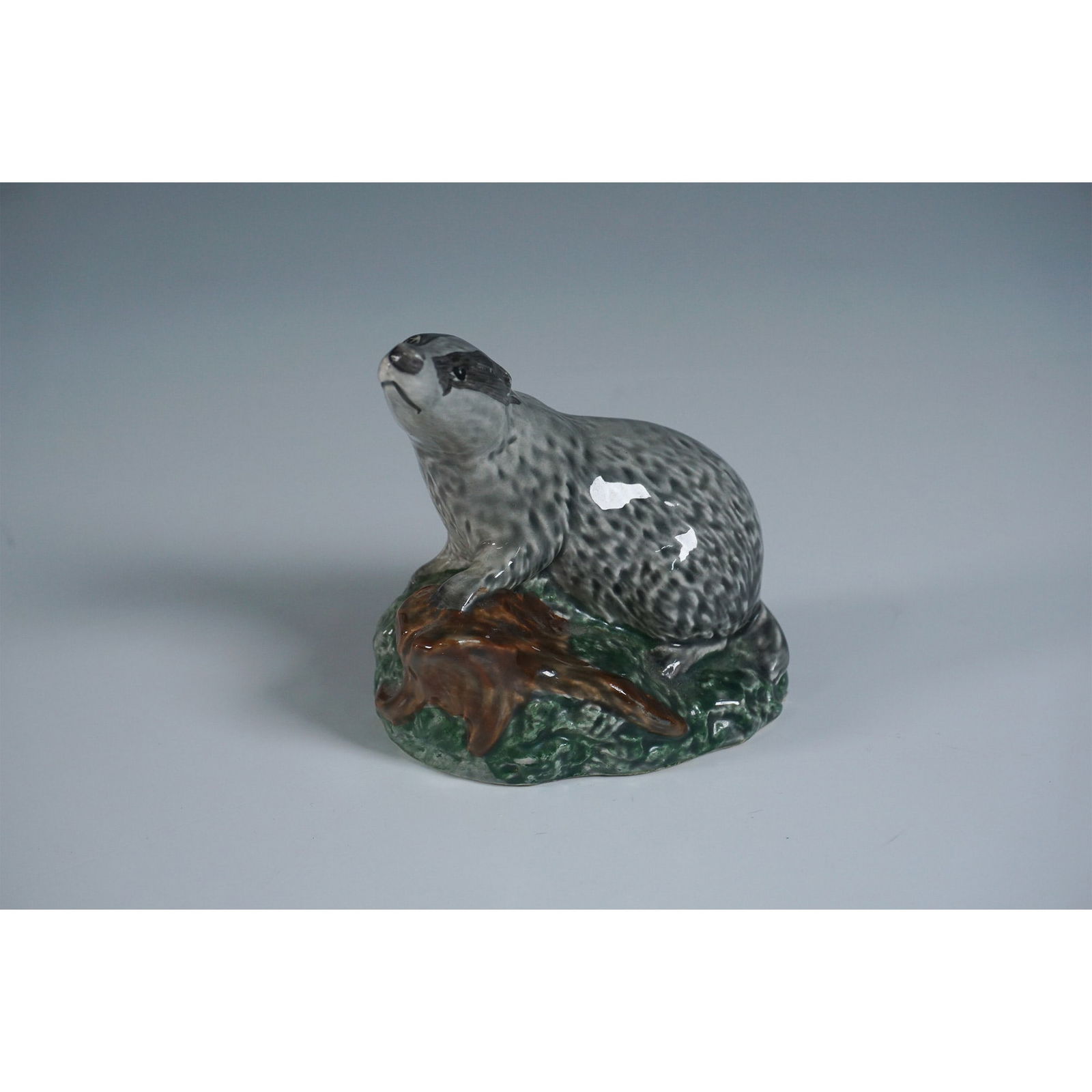 Beswick Beneagles Scotch Whisky Badger Decanter (1 of 3)