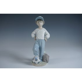 Lladro Porcelain Figurine, Starting Forward 5697