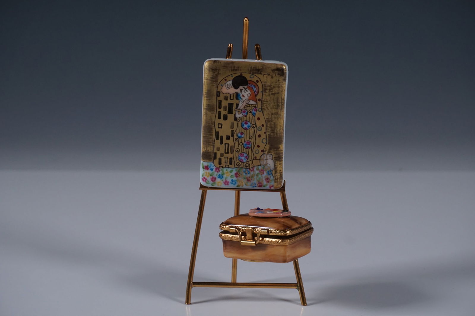 Limoges Figurine Box, The Kiss by Klimt on Easel (1 of 6)