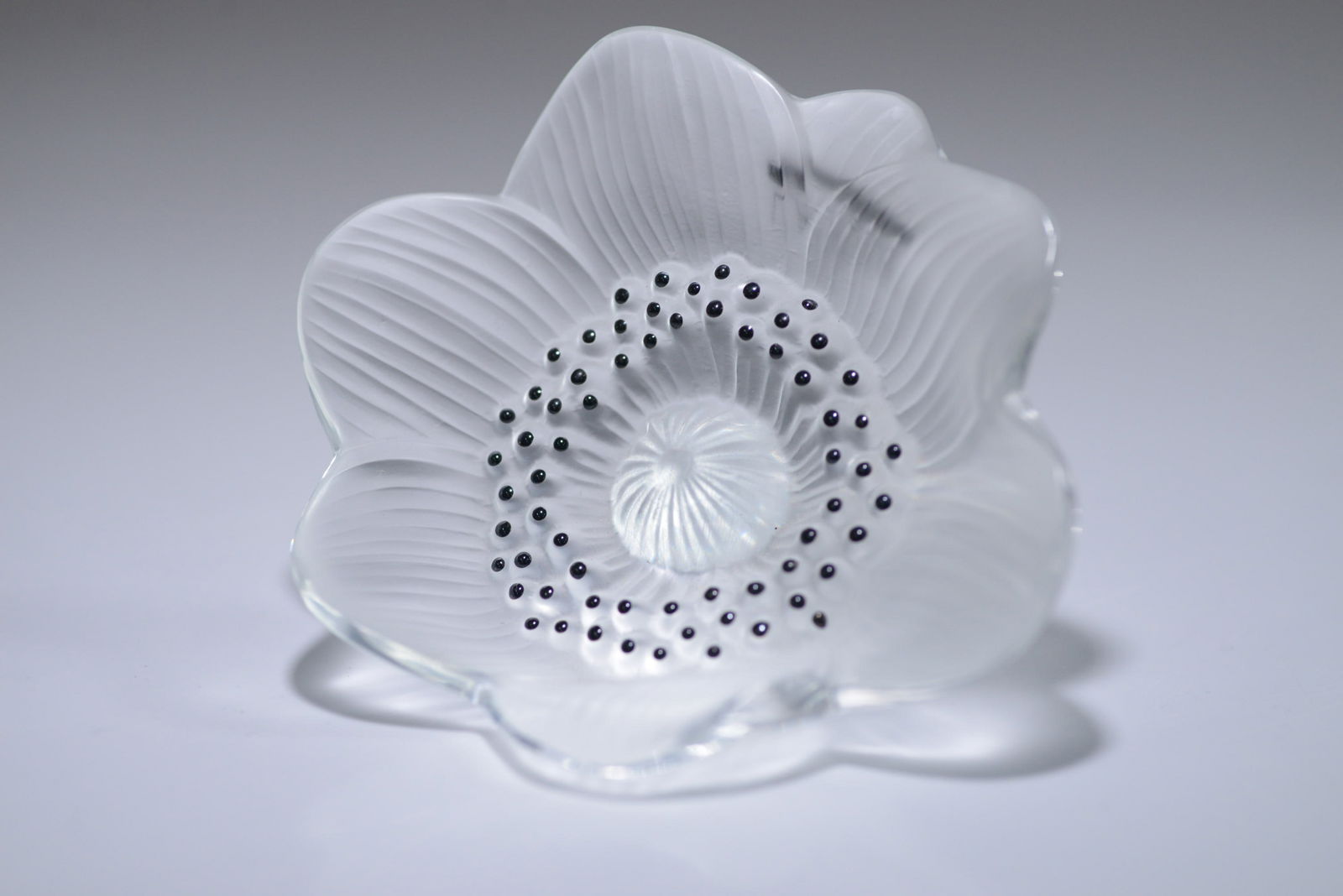 Lalique Crystal Anemone Flower Paperweight (1 of 4)