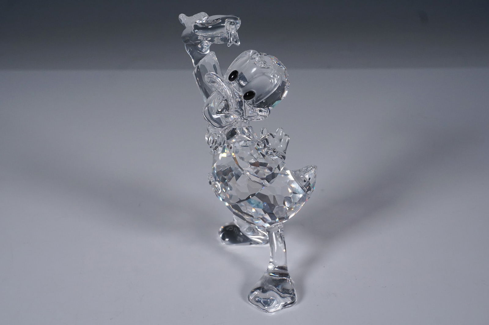 Swarovski Crystal Figurine, Disney Showcase Donald Duck (1 of 5)