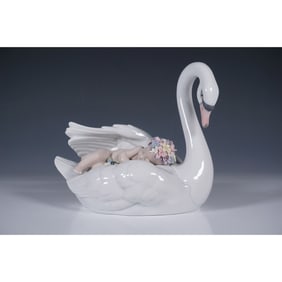 Drifting Through Dreamland  - Lladro Figurine