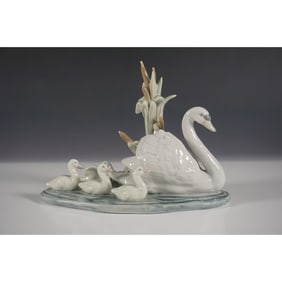 Follow Me 01005722 - Lladro Figurine