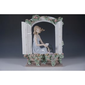 Thinking of Love 1007693 - Lladro Figurine