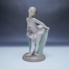 Nao Porcelain Figurine, My Recital 01151