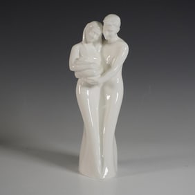 Coalport The Gift of Love Figurine, Moments Collection, 2001