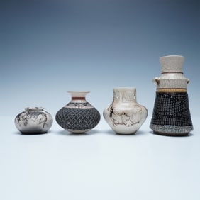 4pc Navajo Horsehair and Etched Pottery Vases