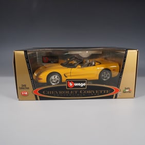 Burago 1:18 Die-Cast Chevrolet Corvette Convertible 1998