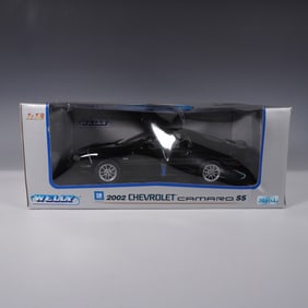 Welly 1:18 Diecast 2002 Chevrolet Camaro SS Model Car
