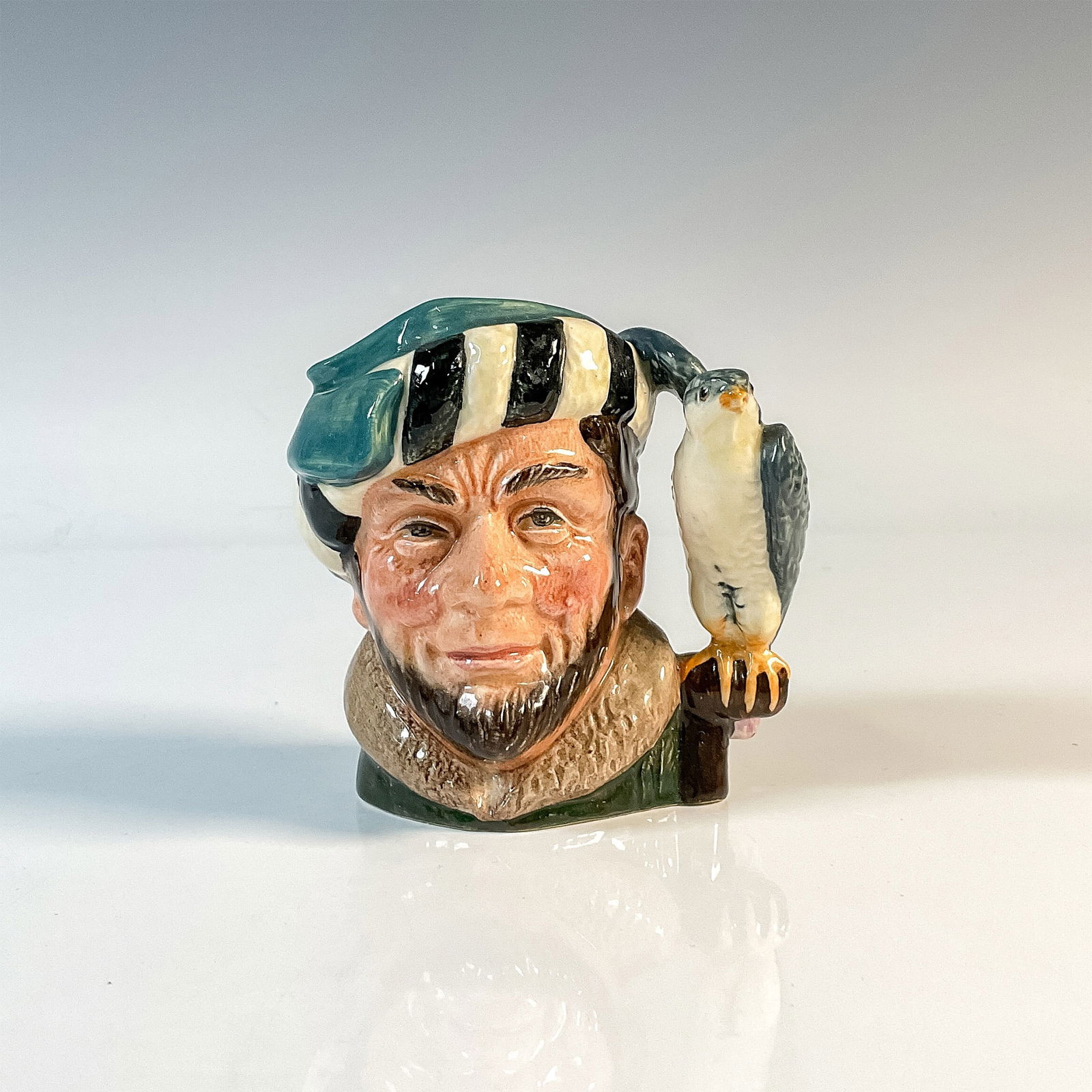 Falconer D6540 - Small - Royal Doulton Character Jug (1 of 4)