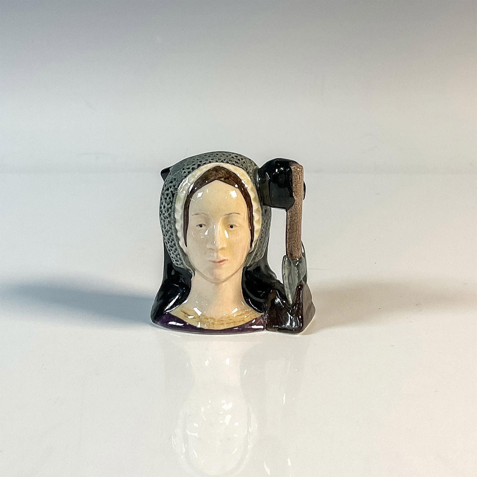 Anne Boleyn D6651 - Mini - Royal Doulton Character Jug (1 of 4)