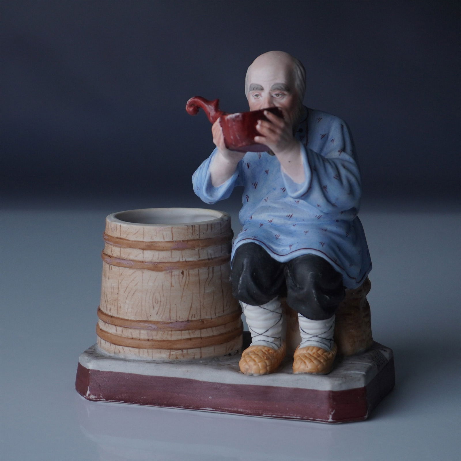 Gardner Imperial Russian Seated Man Figurine (1 of 5)