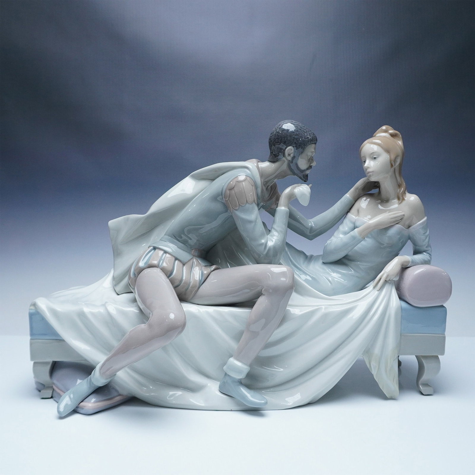 Lladro Porcelain Figurine, Othello and Desdemona 01001145: Magnificent Lladro porcelain figurine titled Othello and Desdemona, model number 01001145. Designed by Antonio Ruiz and decorated by Ángeles Cabo, this limited edition masterpiece is part of an e