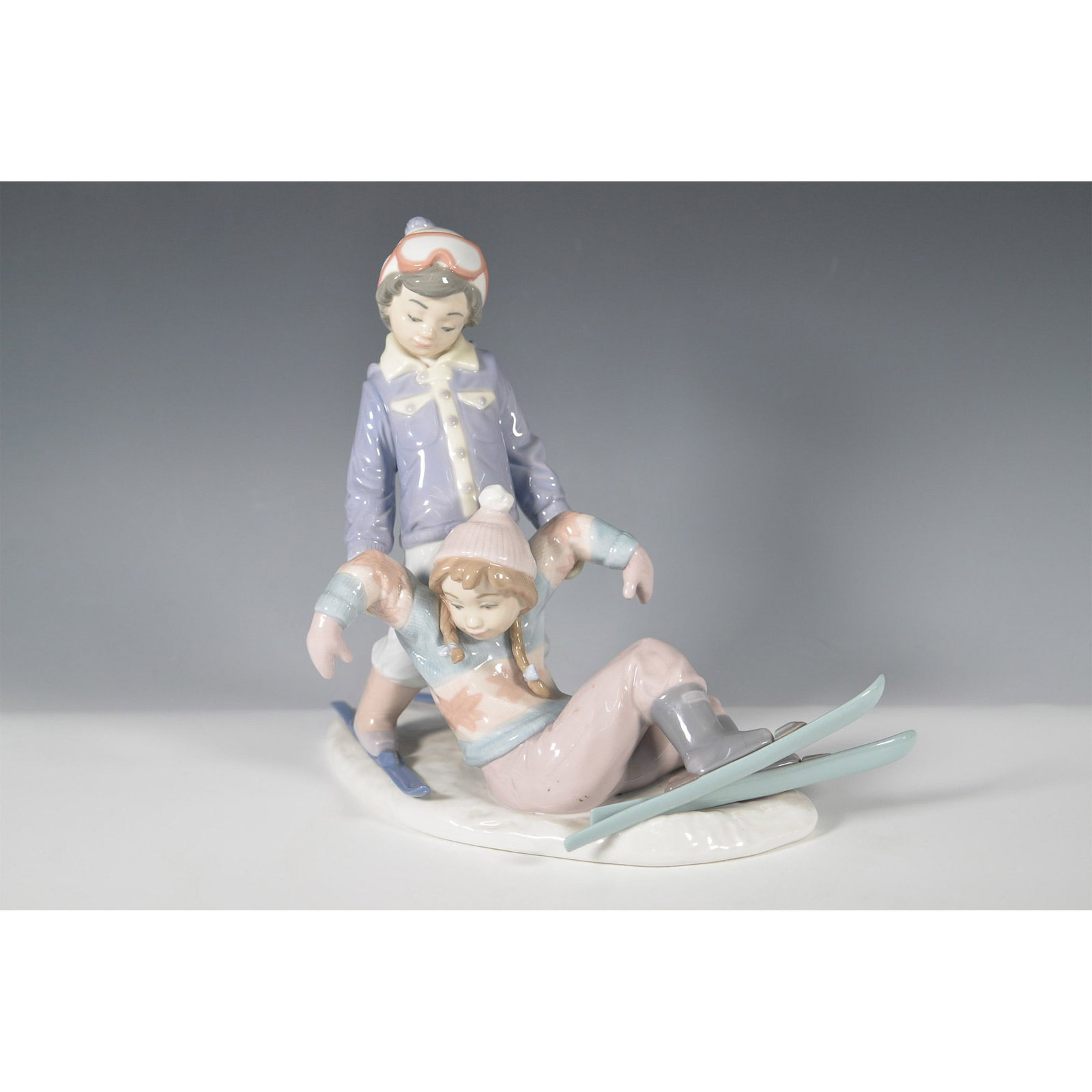 Lladro Porcelain Figurine, Ski Lesson 5697 (1 of 3)
