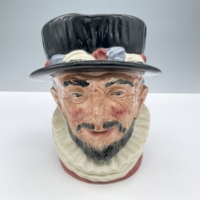 Beefeater ER D6206 - Large - Royal Doulton Character Jug
