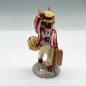 Royal Doulton Bunnykins Figurine, Father Bunnykins DB154