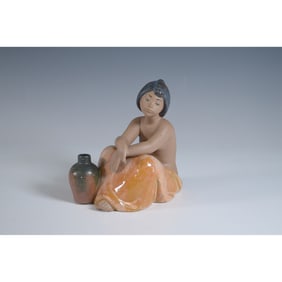 Lladro Porcelain Figurine, Gabriela 1012145