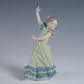Lladro Porcelain Figurine, Lolita 1005192