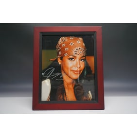Aaliyah Signed Photograph with Certificate of Authenticity
