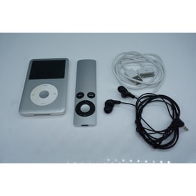Apple iPod Classic 160GB with Remote, Earbuds, and USB Cable