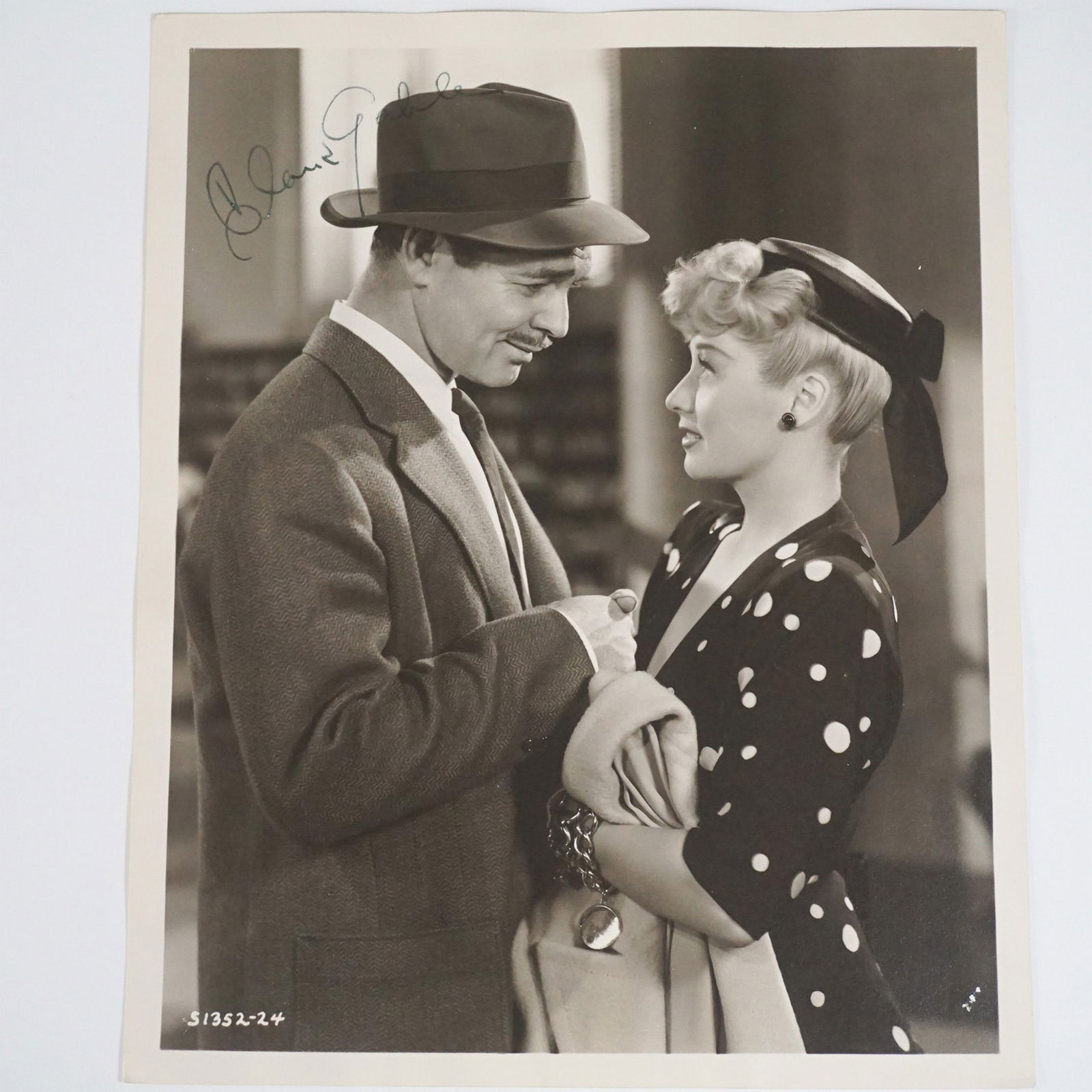 Clark Gable Signed Black and White Photograph with COA (1 of 3)