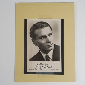 Laurence Olivier Autographed Photograph with COA