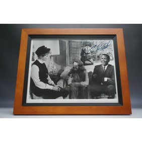 Sidney Poitier Signed Photograph from Guess Whos Coming to Dinner