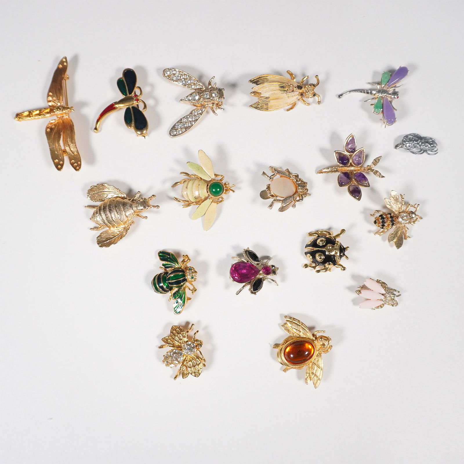 17pc Vintage Bug and Insect Brooch Collection, Various Designs (1 of 5)