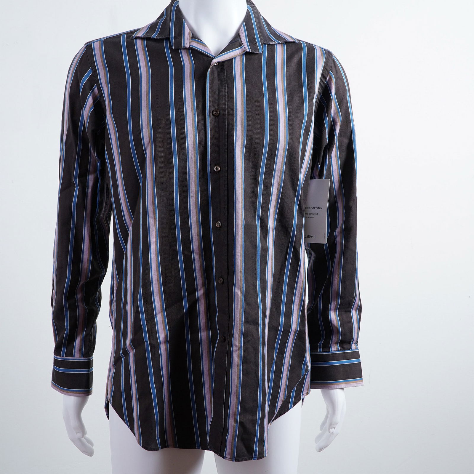 3pc Etro Cotton Button Up Men's Shirts: Long sleeves, Sizes: 40/41/41. This set of button-up shirts offers a variety of striped designs for versatile styling. Perfect for casual or semi-formal occasions, these shirts combine comfort with a