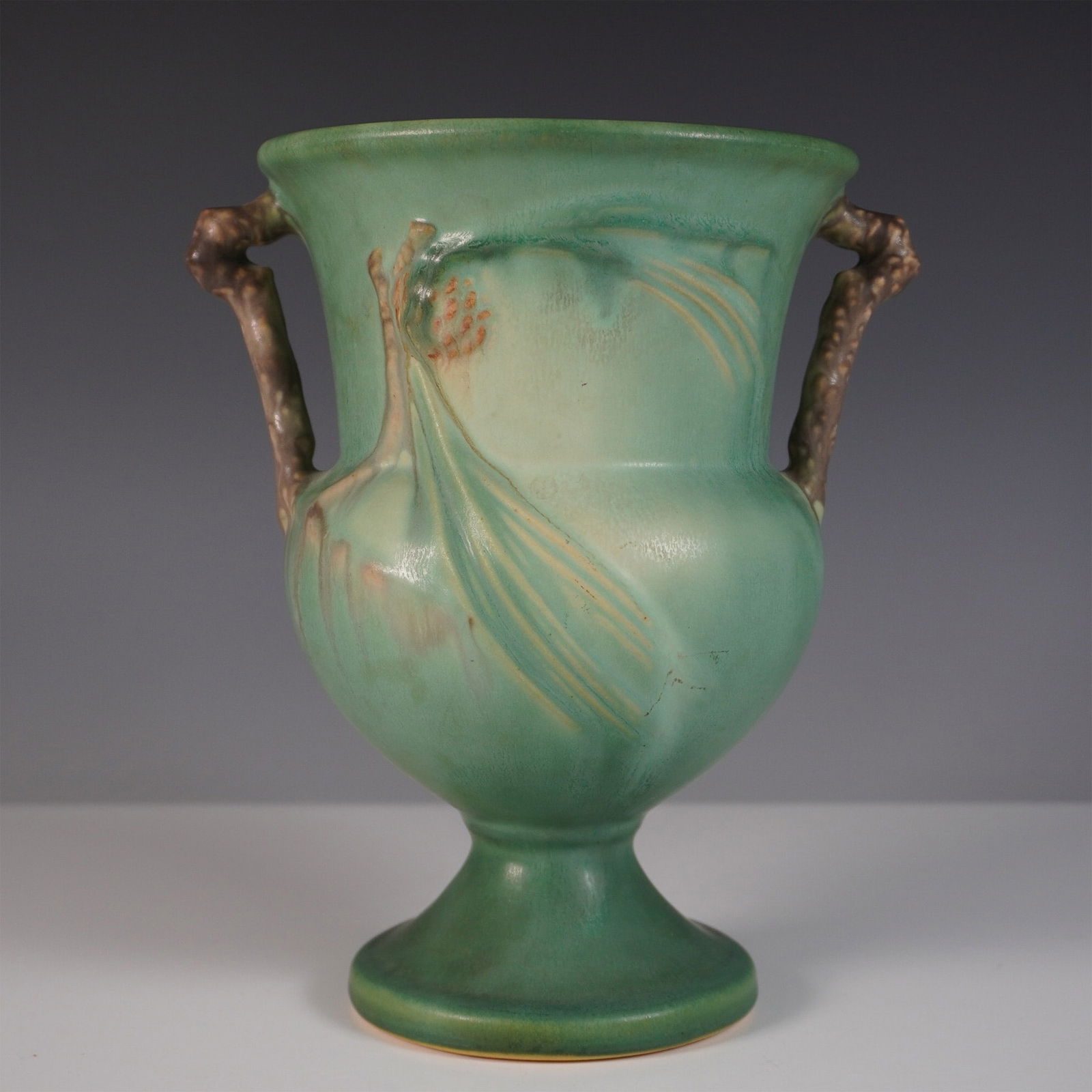 Roseville Pottery Green Pine Cone Vase, 908-8 (1 of 4)