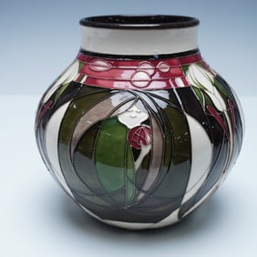 Moorcroft Vase, Lady of the Rose, Limited Edition, Signed