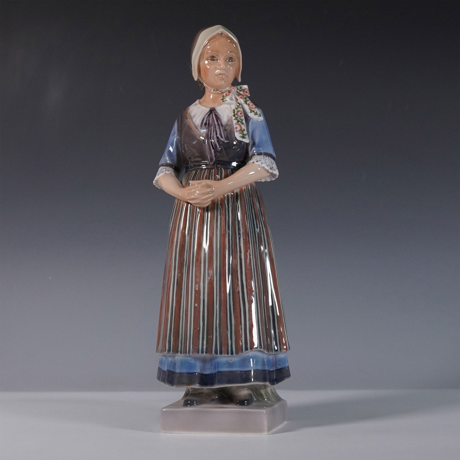 Dahl Jensen Porcelain Figurine, Hedebo Girl (1 of 3)