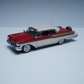 Danbury Mint 1957 Mercury Turnpike Cruiser 1:24 Scale Model
