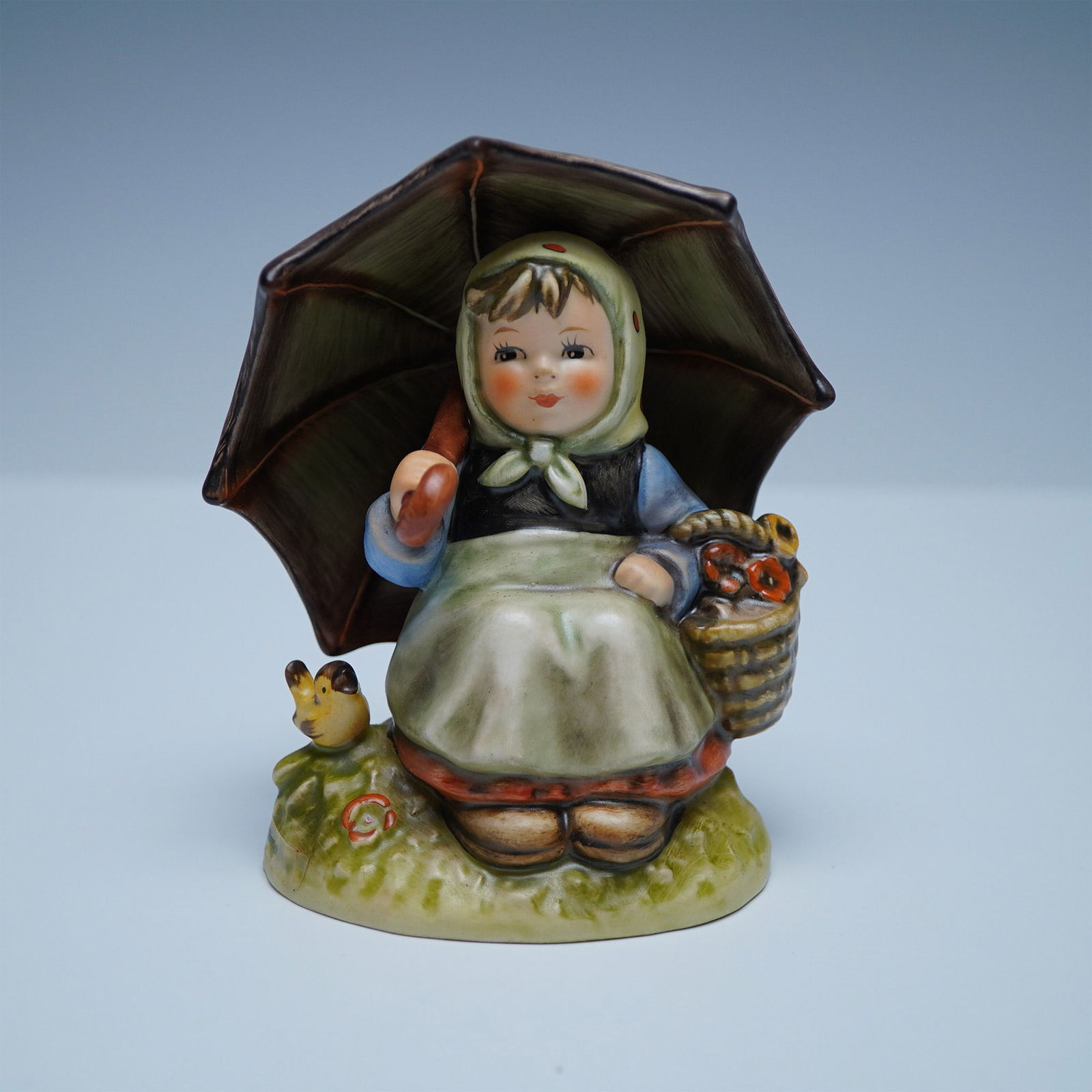 Goebel Hummel Special Edition No. 9 "Smiling Through" Figurine (1 of 4)