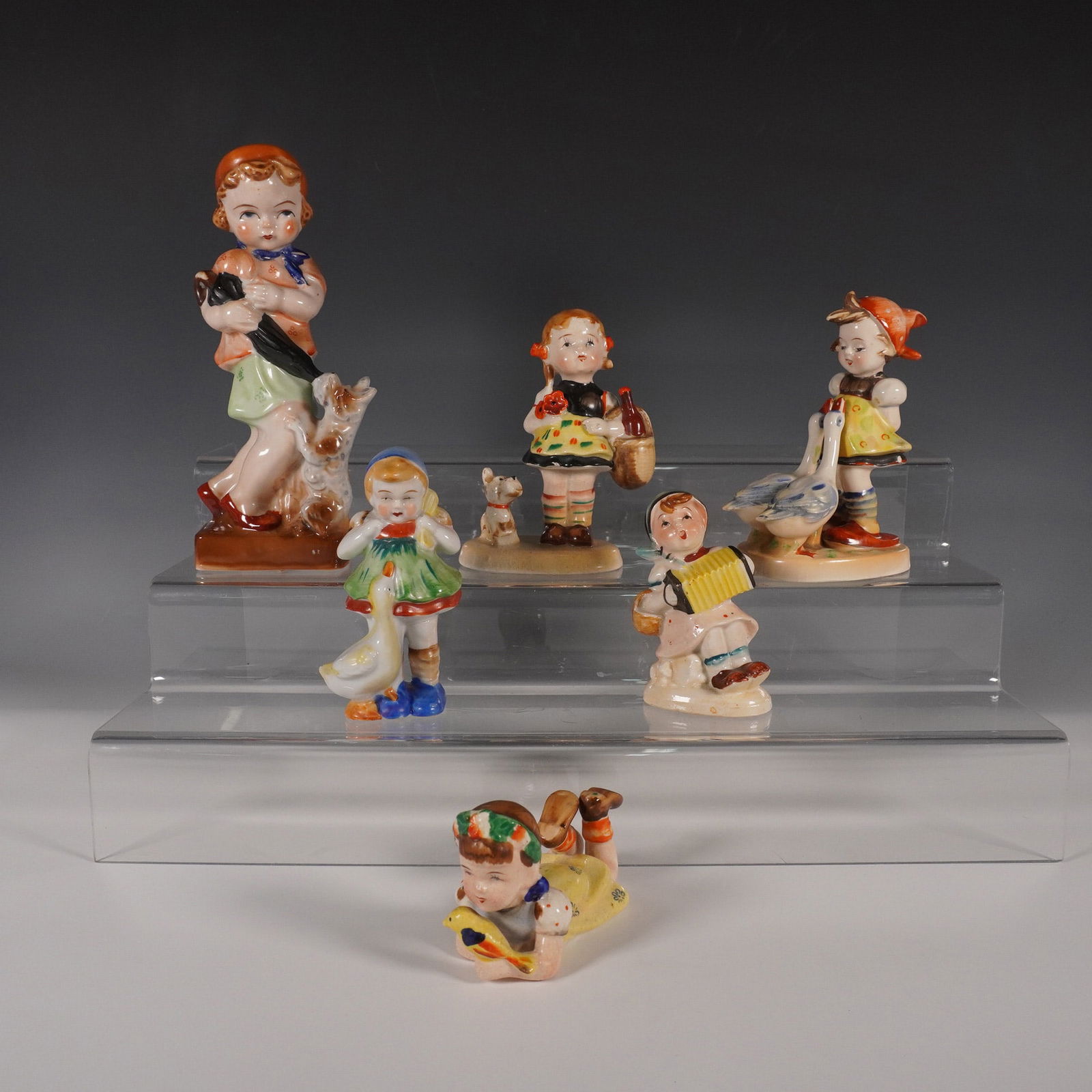 6 Occupied Japan Porcelain Figurines (1 of 3)