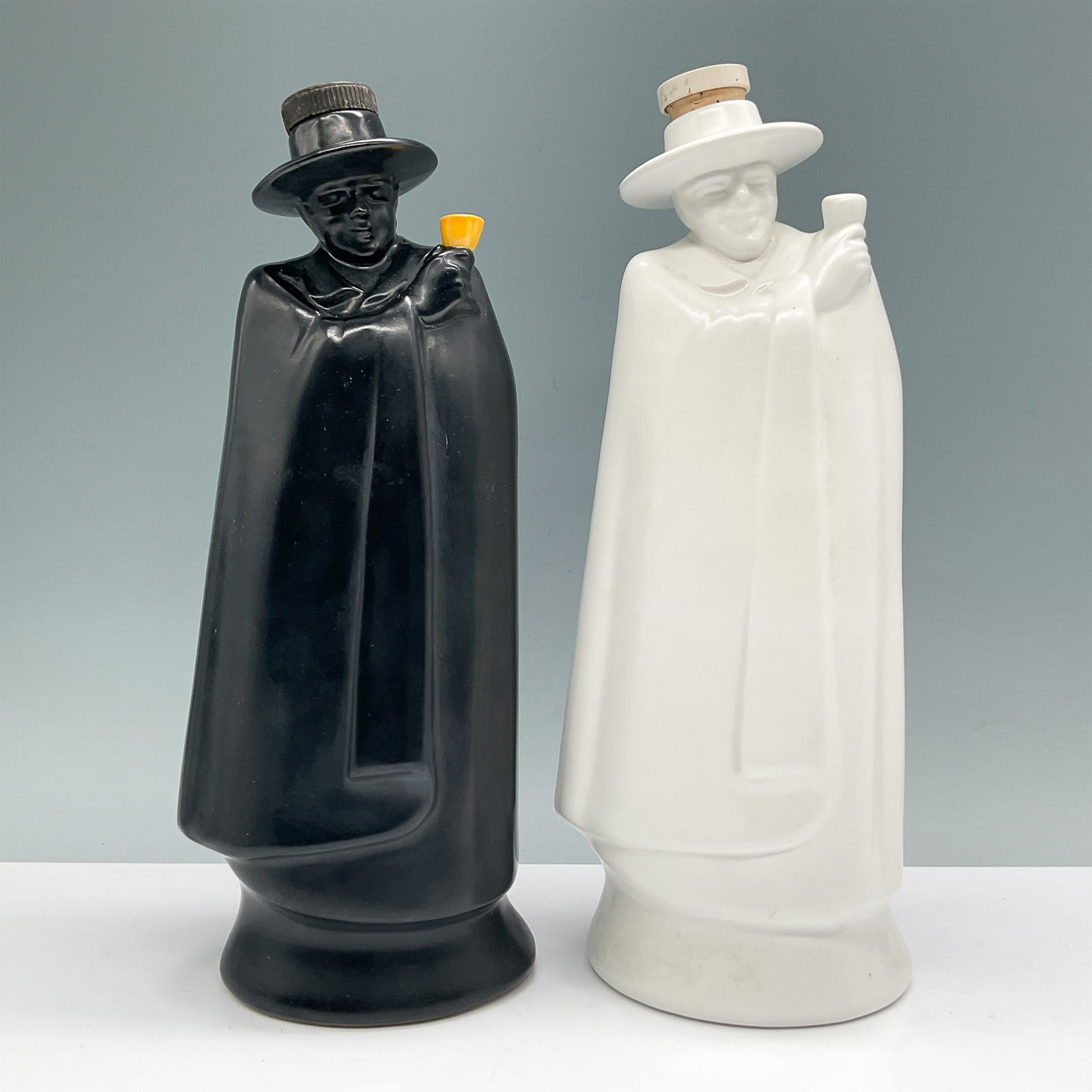 2pc Wedgwood Moonstone & Royal Doulton Sandeman Decanters (1 of 3)