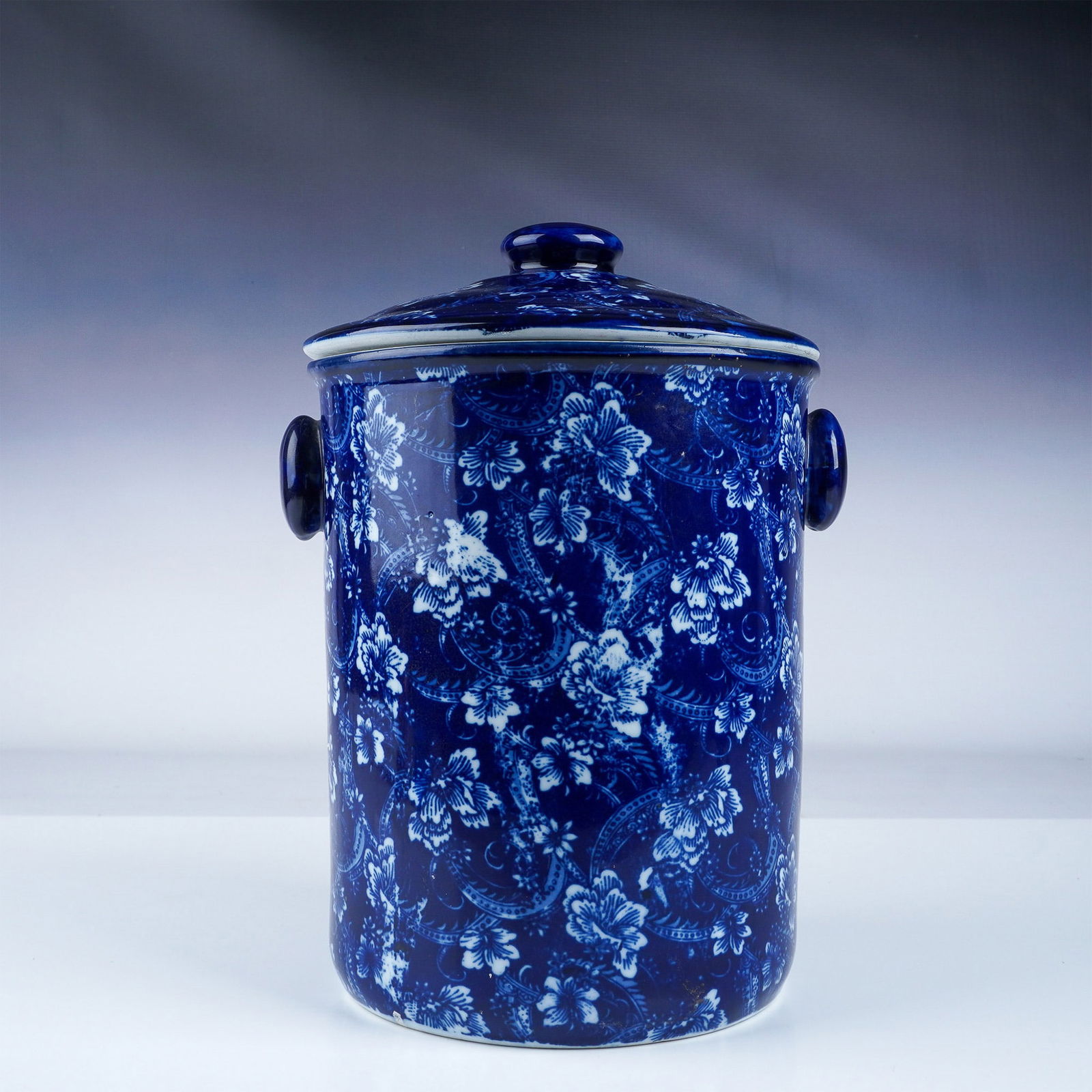 Victorian Ware Ironstone Blue and White Crock with Lid (1 of 5)