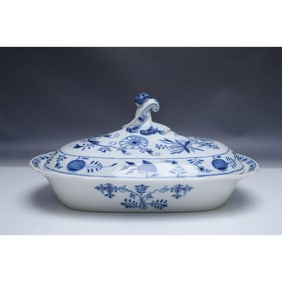 Meissen Blue Onion Covered Serving Dish