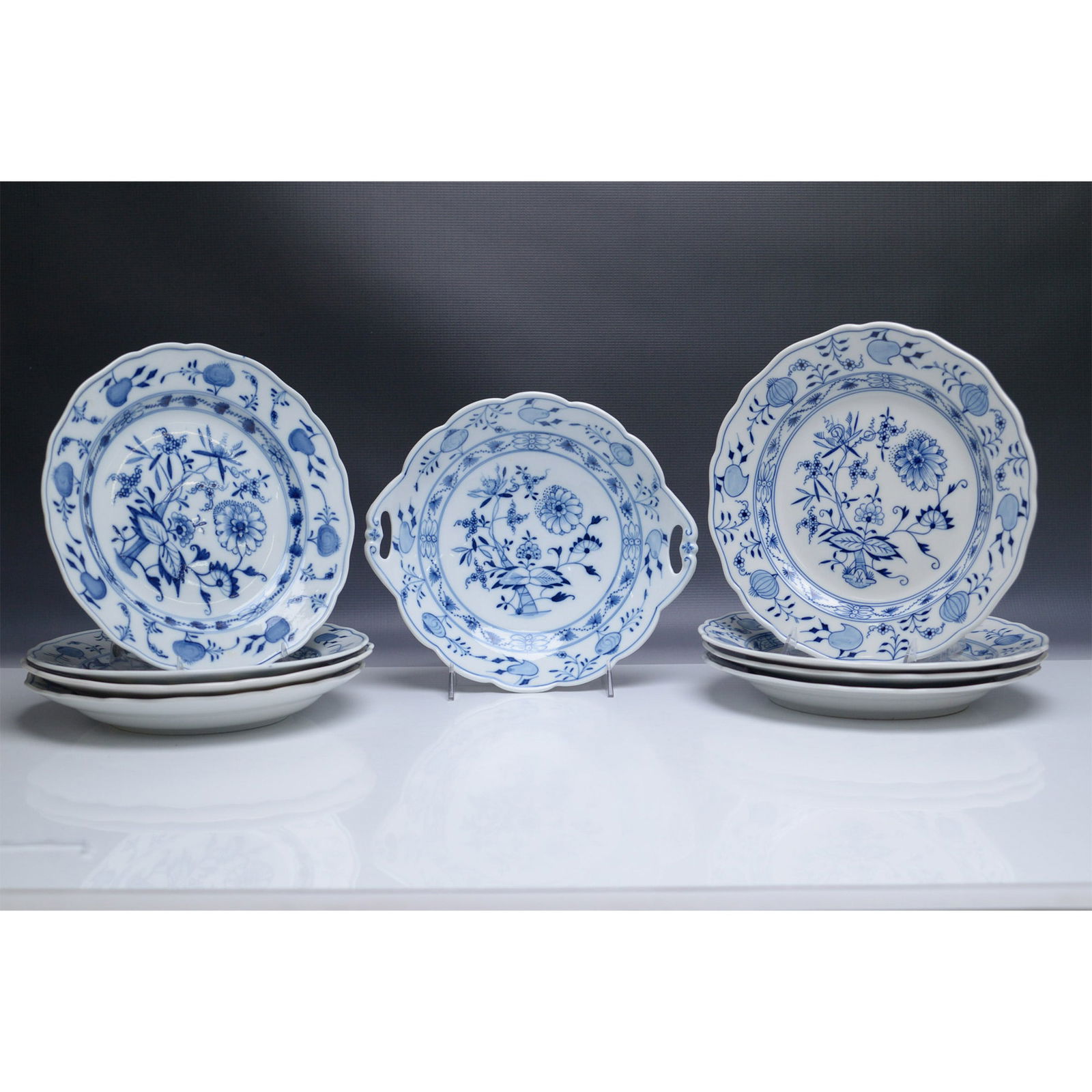 9pc Meissen Blue Onion Porcelain Plate Set (1 of 9)