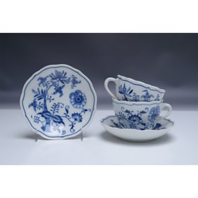 4pc Original Zwiebelmuster, Porcelain Cup and Saucer Set