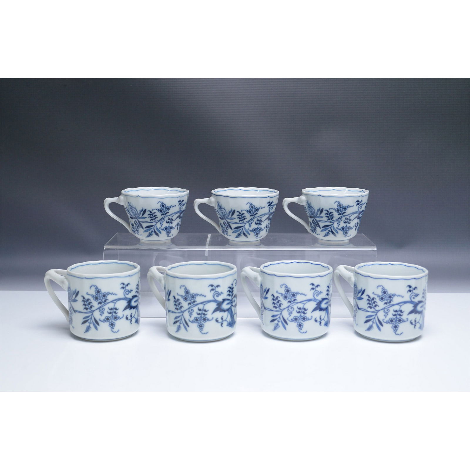 7pc Blue Danube Blue Onion Cups (1 of 3)