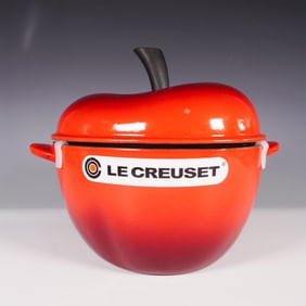 Le Creuset Disney Snow White Apple Cocotte with Original Box