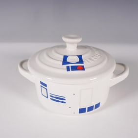 Le Creuset Star Wars R2-D2 Mini Round Cocotte